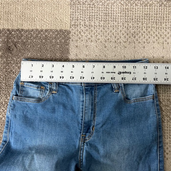 Hollister High Rise Flare Jeans Medium Wash Distressed Womens Size 4L Boho - Picture 5 of 9